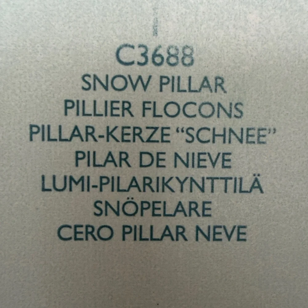 NEW PartyLite Ivory Textured Candle “Snow Pillar”